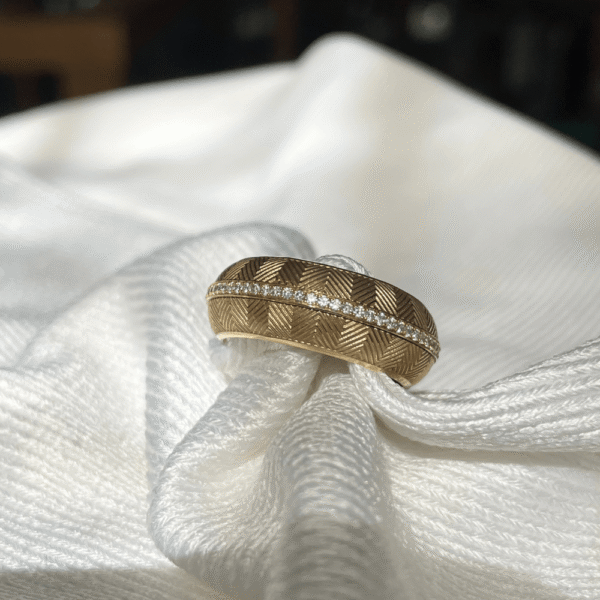 18ct Gold Diamond Spinning Dress Ring
