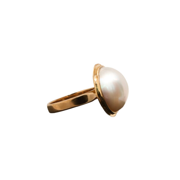 9ct Gold 16mm Mabe Pearl Ring