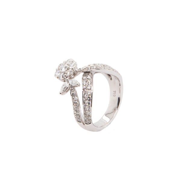 18ct White Gold French Inspired Flower Diamond Ring