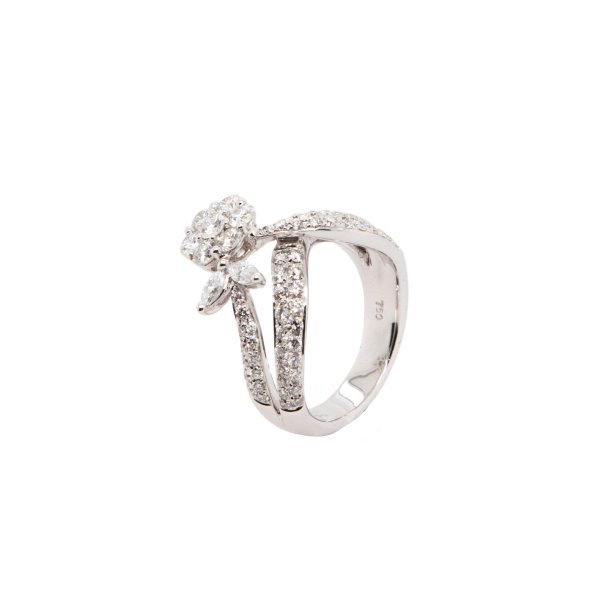18ct White Gold French Inspired Flower Diamond Ring