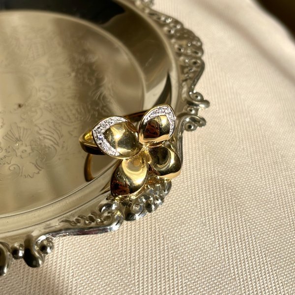 9ct Gold Diamond Set Flower Dress Ring