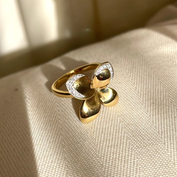 9ct Gold Diamond Set Flower Dress Ring
