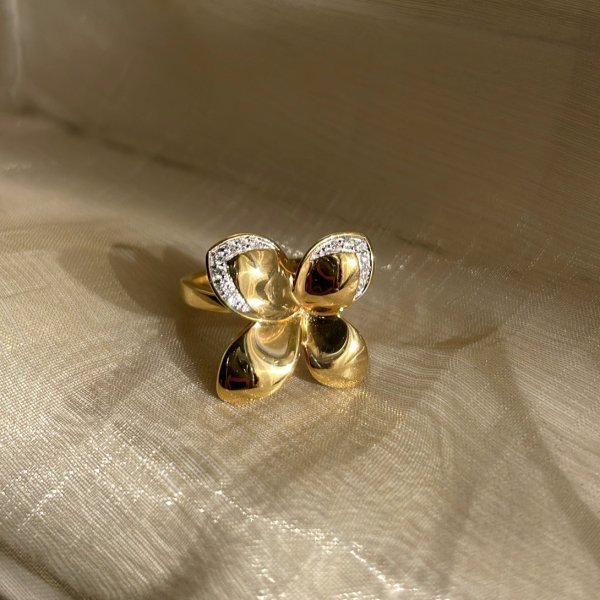 9ct Gold Diamond Set Flower Dress Ring