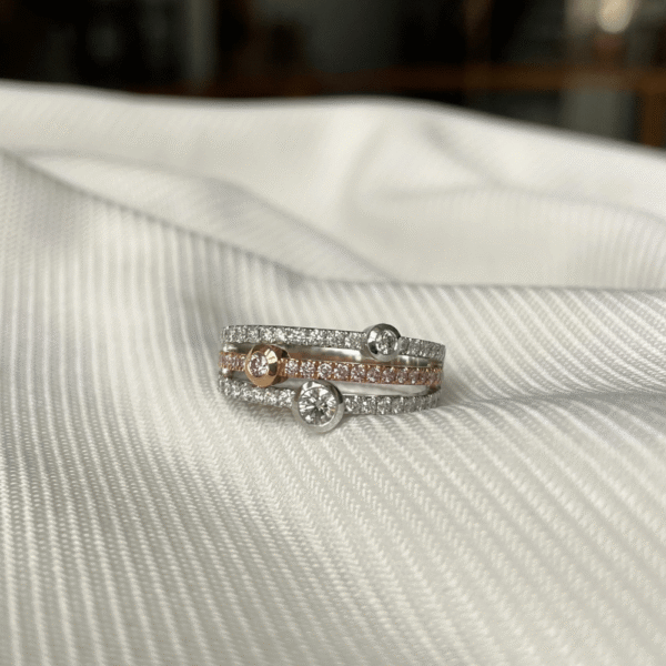 18ct White & Pink Argyle Diamond Ring