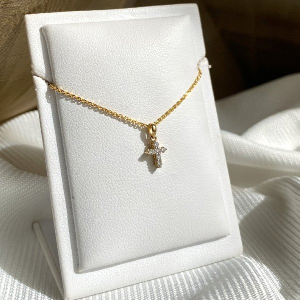 9ct Gold 0.07ct Diamond Cross