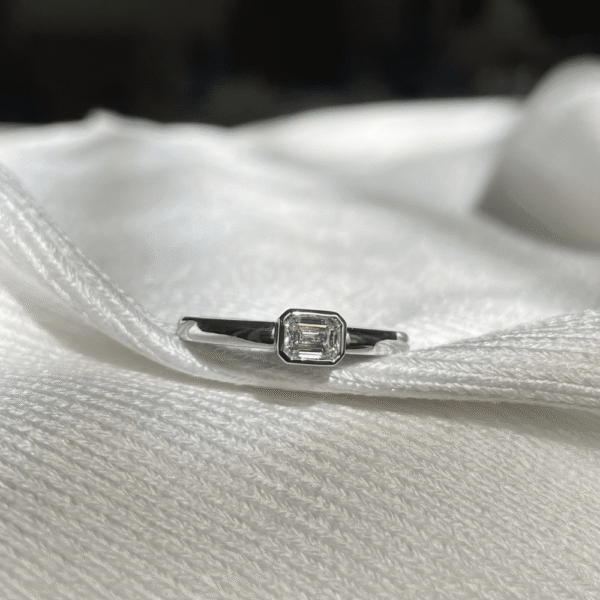 18ct White Gold 0.30ct Emerald cut Diamond Ring