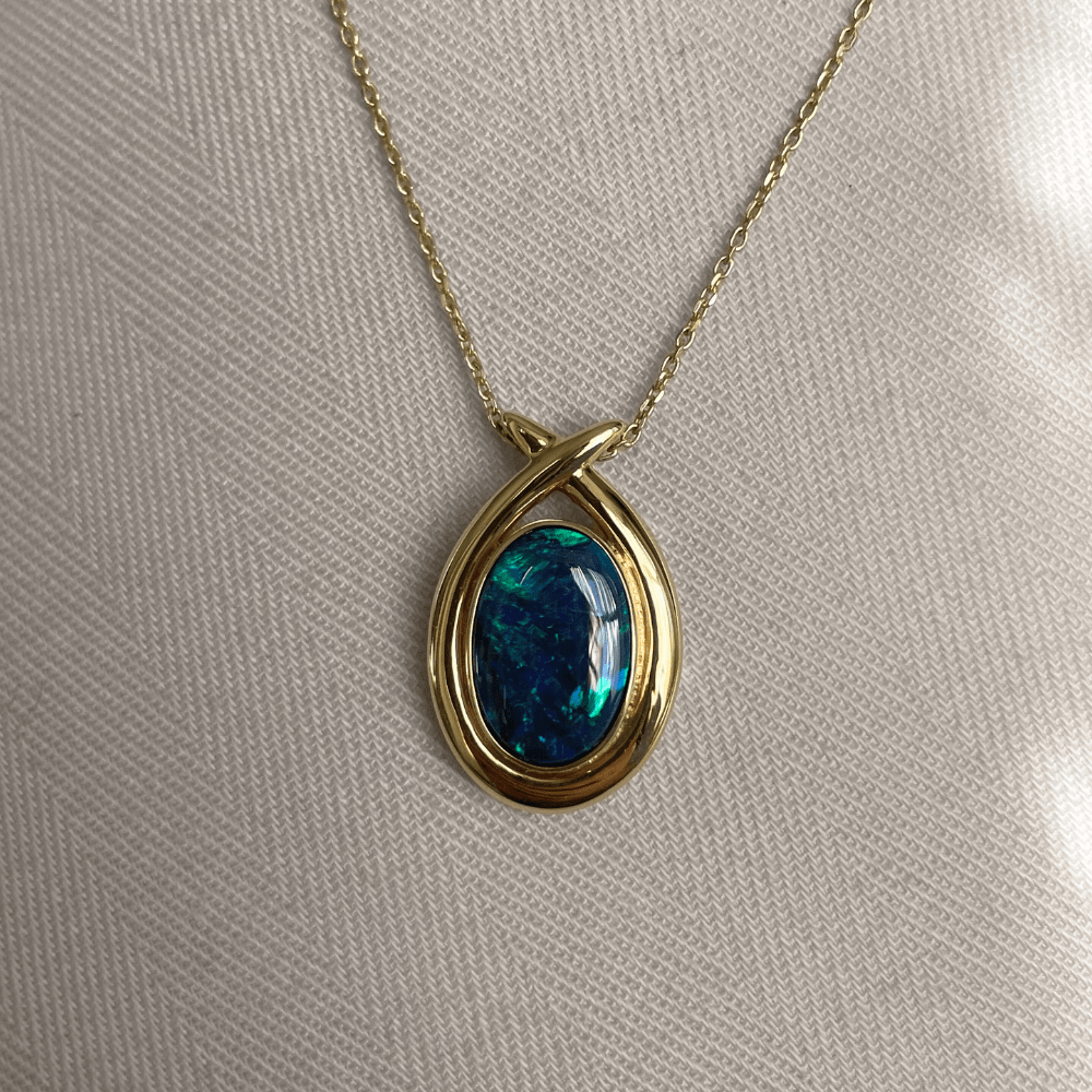 18ct Gold 3.90ct Lightning Ridge Solid Opal Pendant