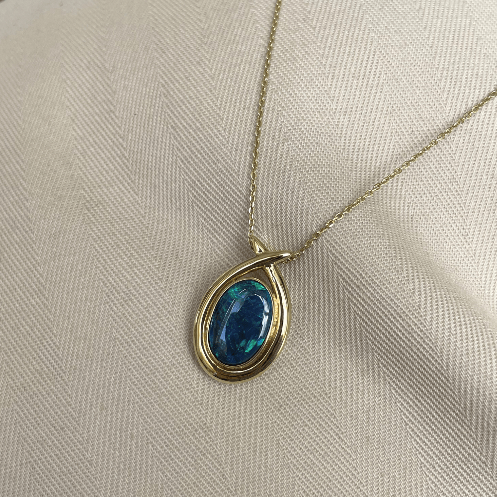 18ct Gold 3.90ct Lightning Ridge Solid Opal Pendant