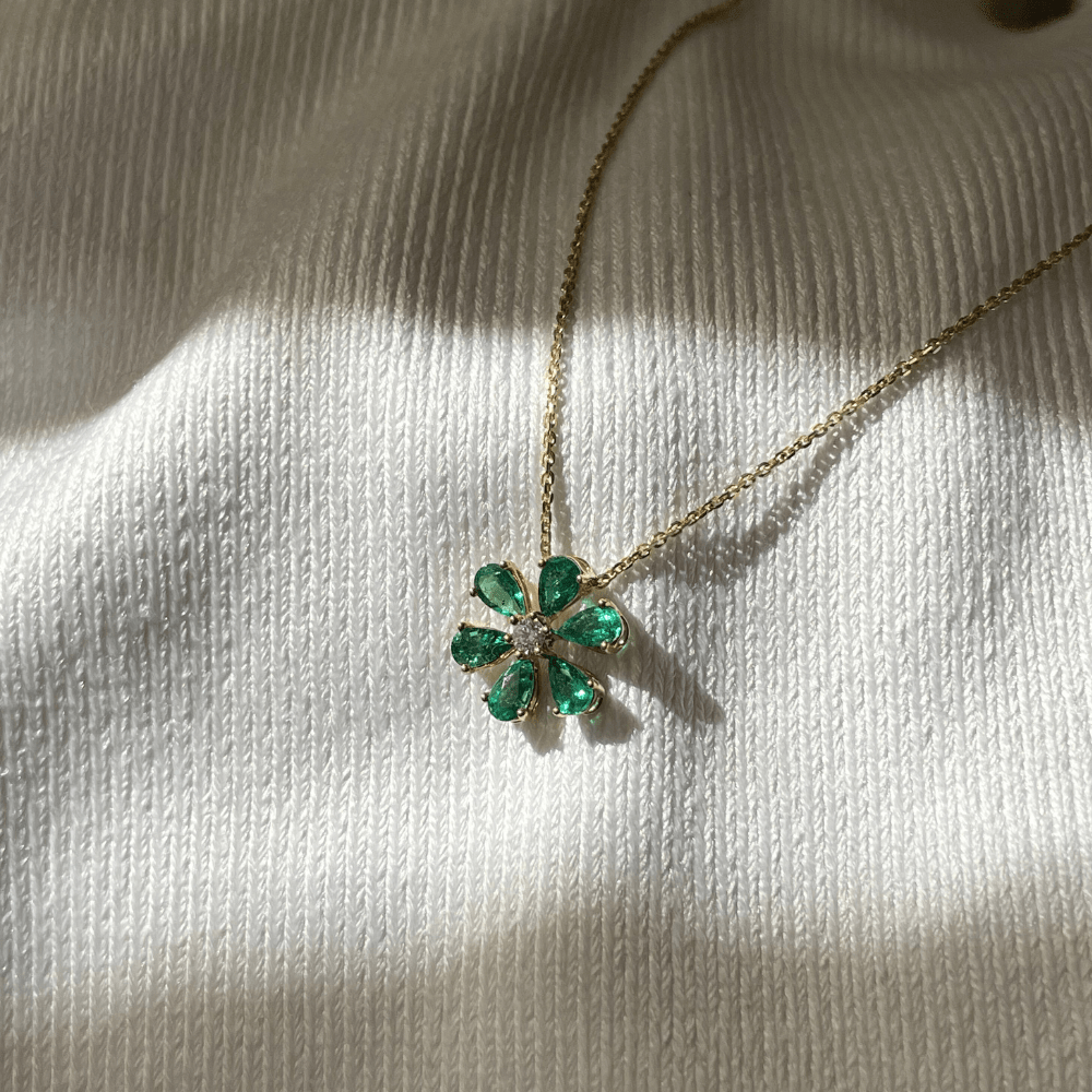 18ct Gold Emerald & Diamond Flower Pendant