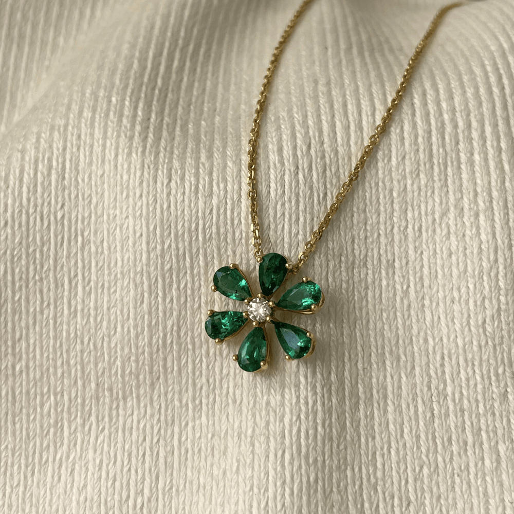 18ct Gold Emerald & Diamond Flower Pendant