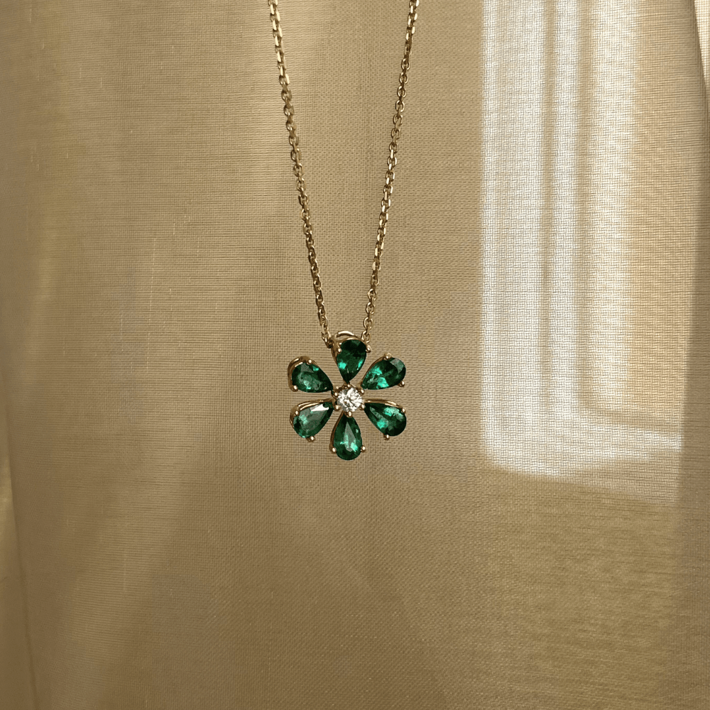 18ct Gold Emerald & Diamond Flower Pendant
