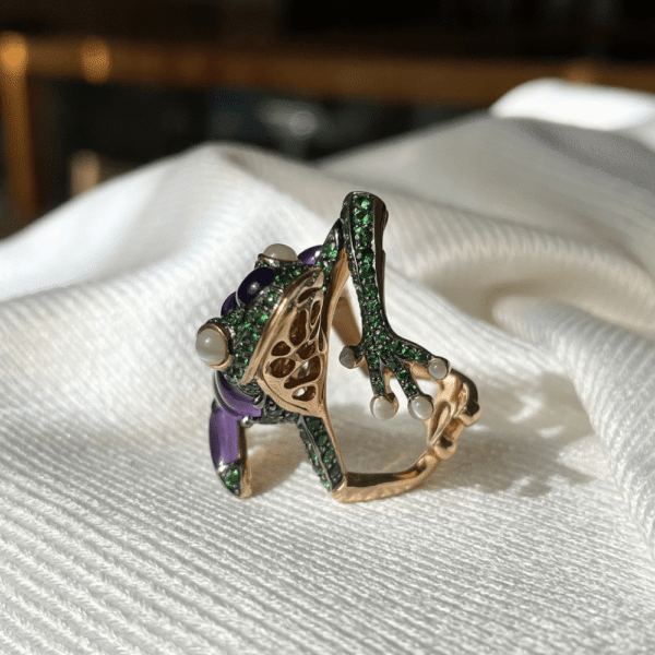 18ct Rose Gold Tsavorite, Amethyst & Cat's Eye Frog Ring