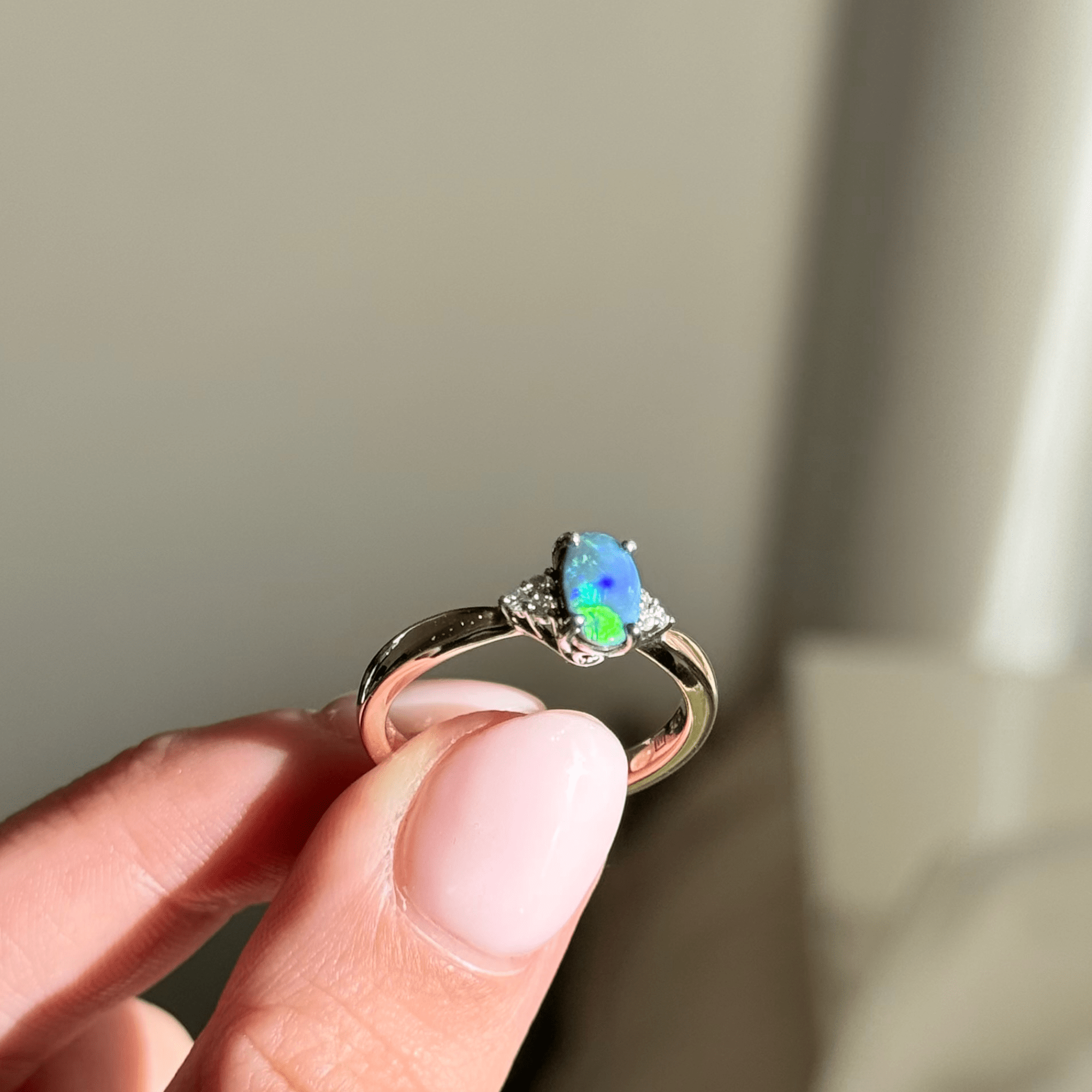 9ct 2-Tone Lightning Ridge Opal & Diamond Ring
