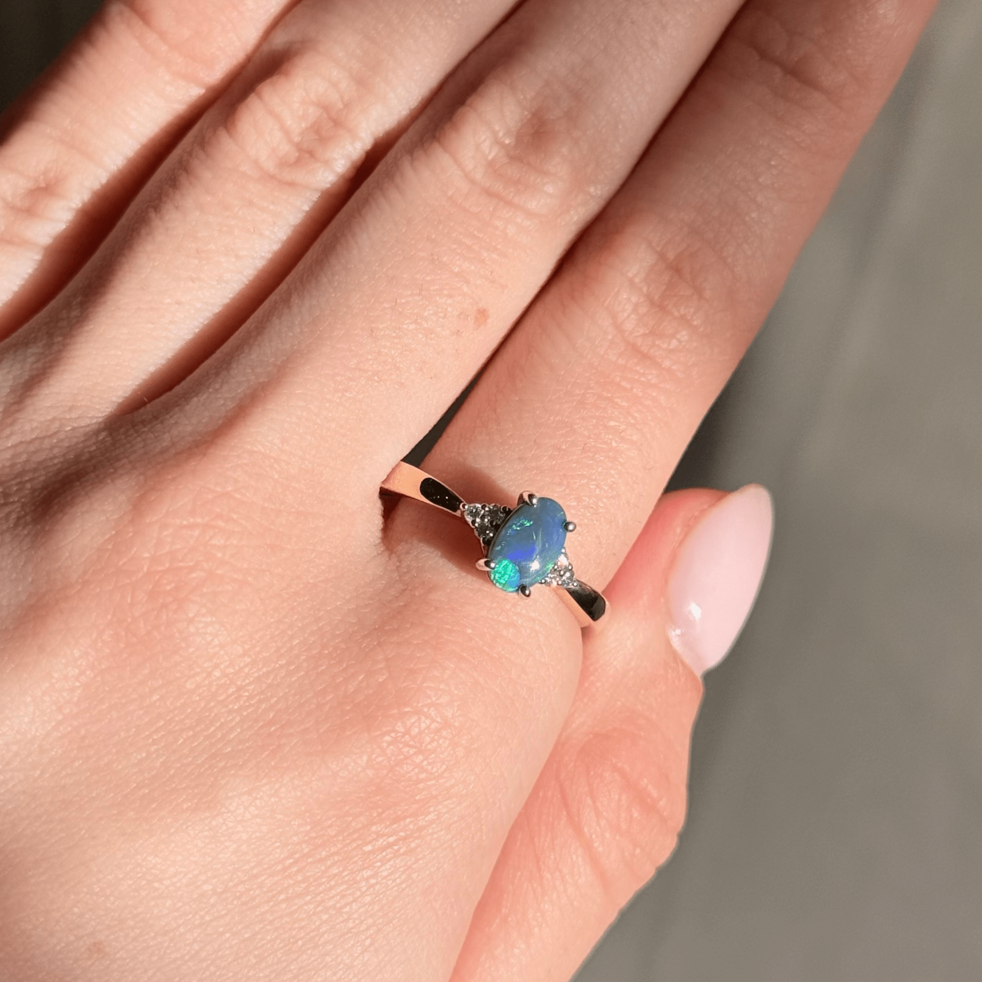 9ct 2-Tone Lightning Ridge Opal & Diamond Ring