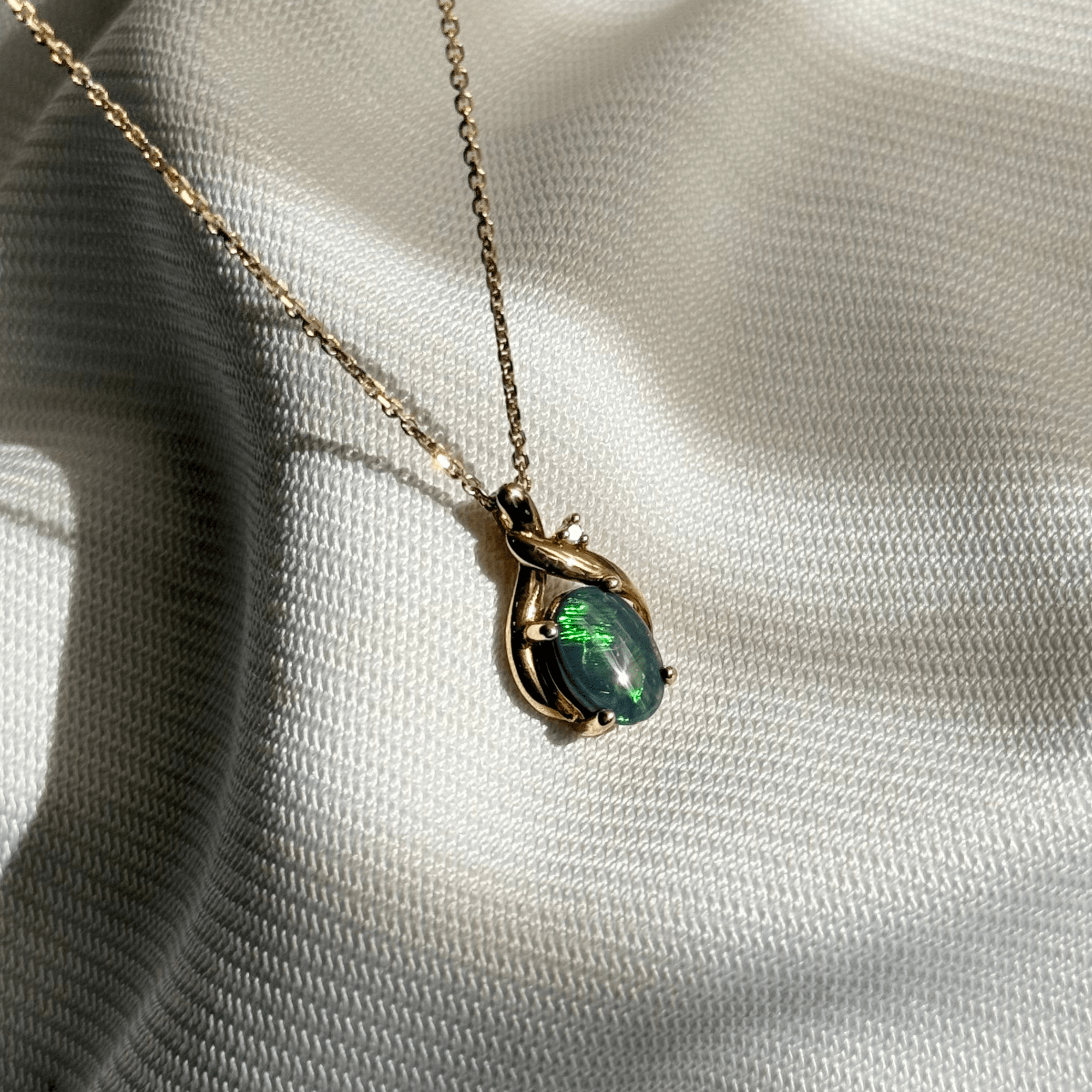 18ct Gold 1.30ct Lightning Ridge Opal & Diamond Pendant