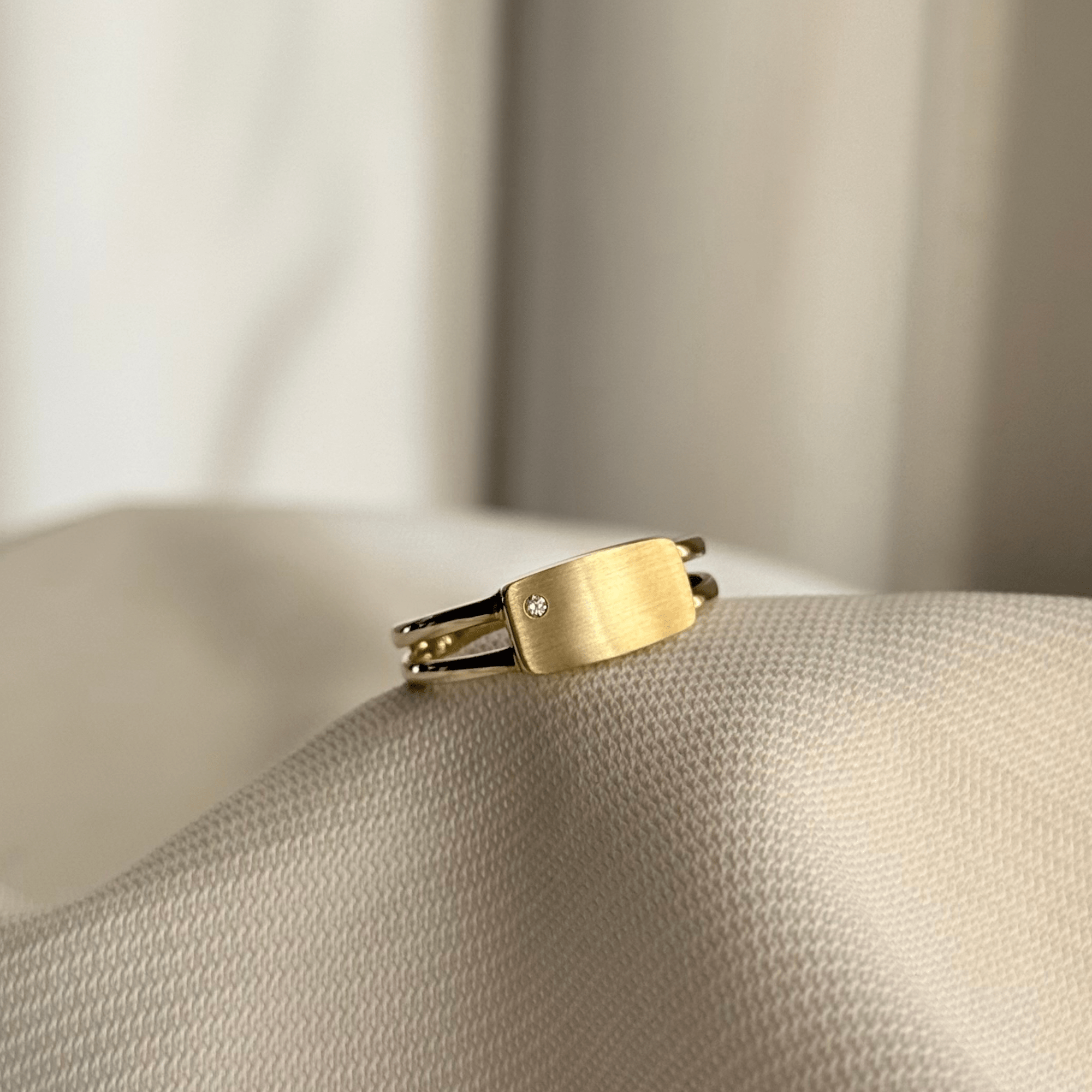 9ct Gold Diamond Set Signet Ring