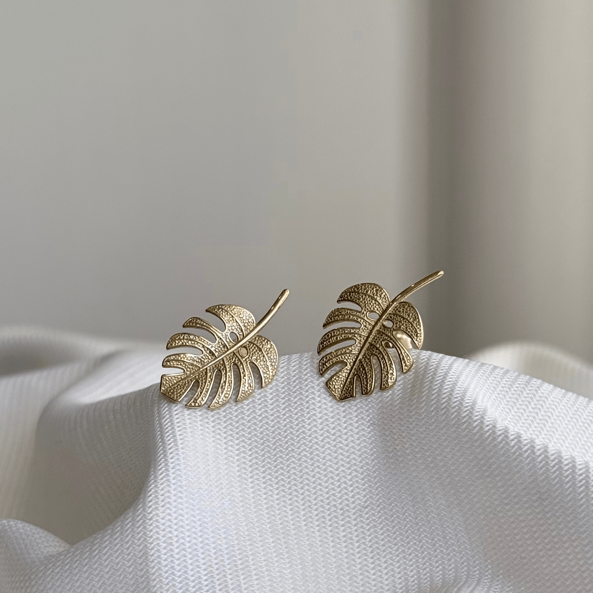 9ct Gold Monstera Leaf Studs