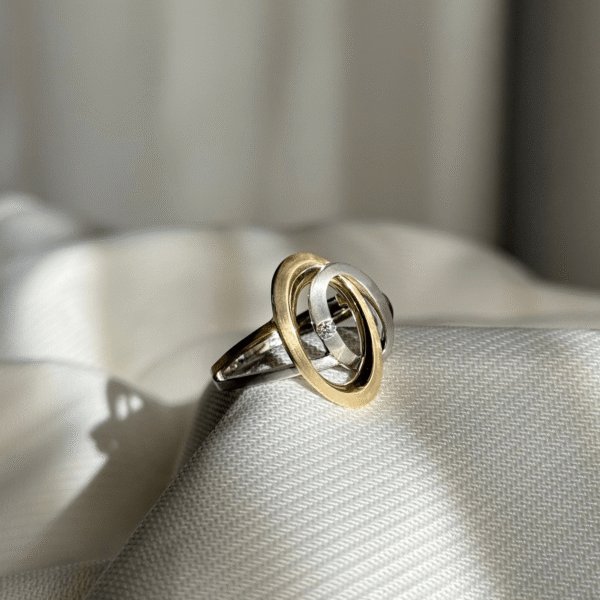9ct 2 Tone Diamond Set Oval Ring