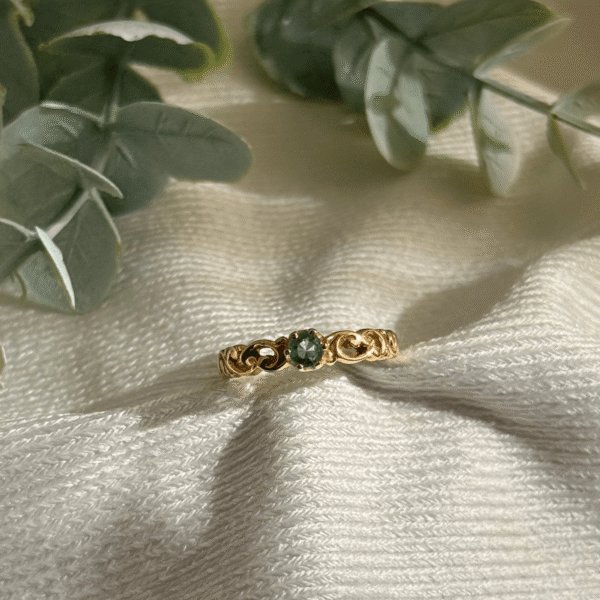 9ct Gold Emerald Ring