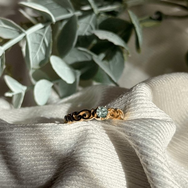 9ct Gold Emerald Ring