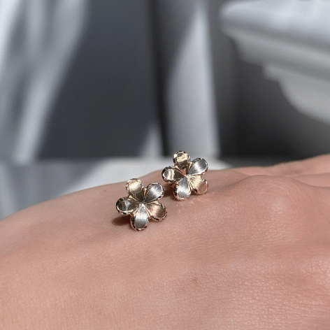 9ct 3-Tone Flower Studs
