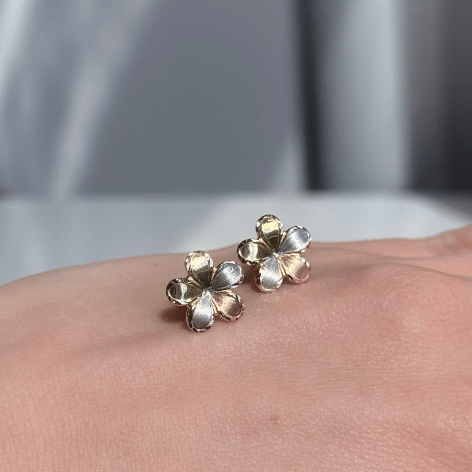 9ct 3-Tone Flower Studs